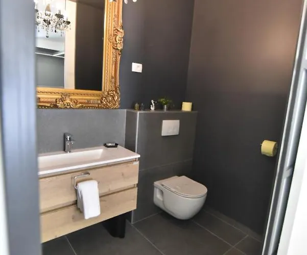 Mido Bed & Breakfast